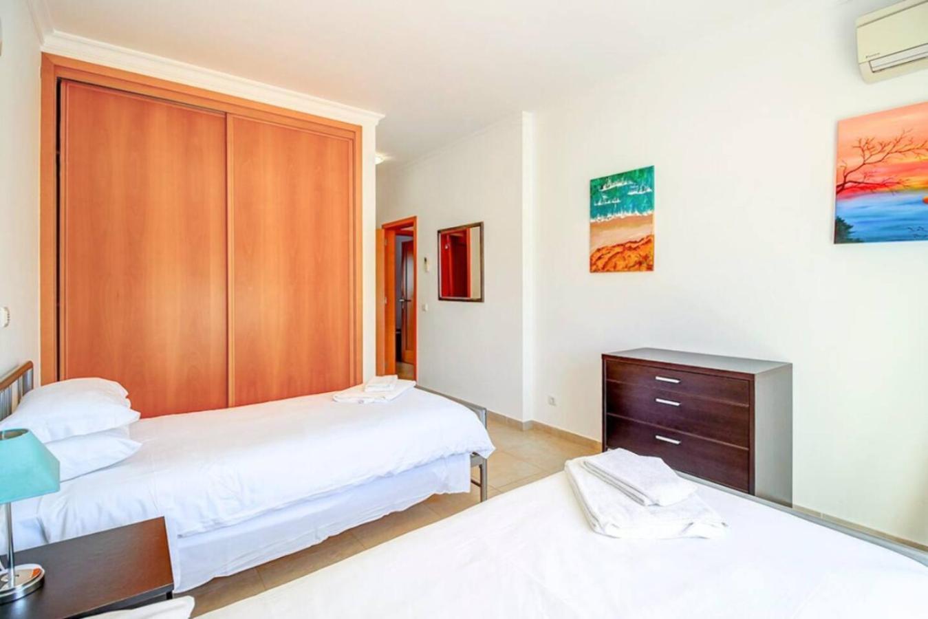 Casa Clara Sun, And Pool Apartment Lagos